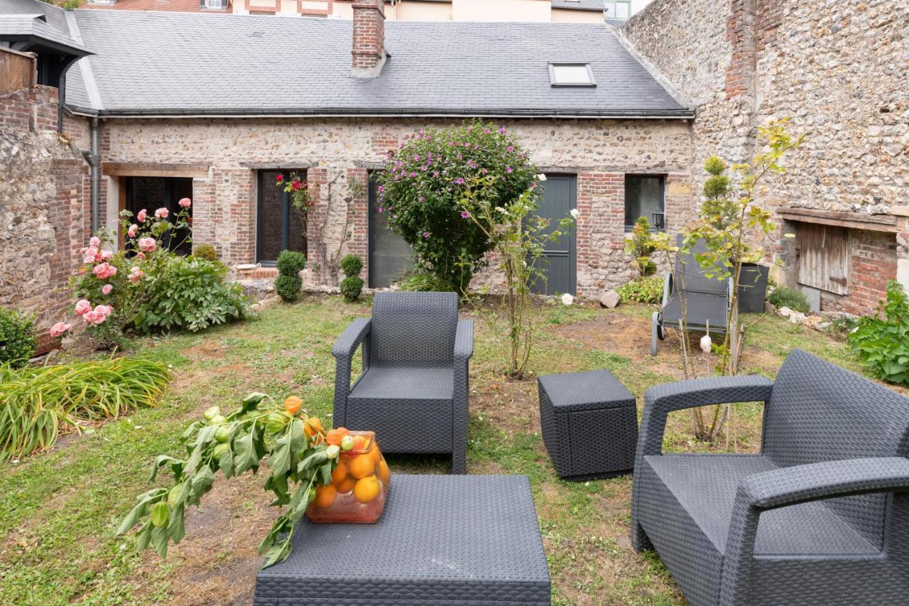 Cap Sur Honfleur Bed & Breakfast ภายนอก รูปภาพ